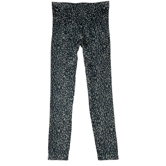 Spanx Look At Me Now Seamless Indigo Leopard Print Crop Leggings - Sz M - Picture 2 of 10
